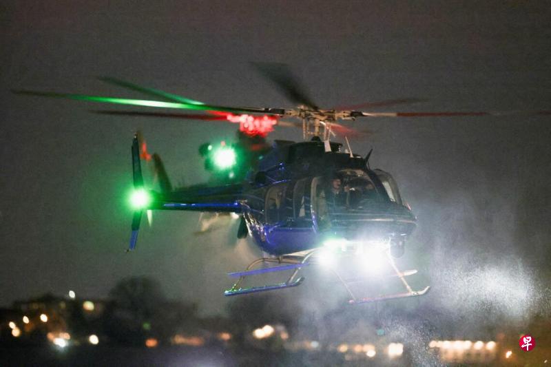 1月3日,载有委内瑞拉总统马杜罗及其妻子弗洛雷斯的直升机抵达美国纽约市西区机场。(路透社)